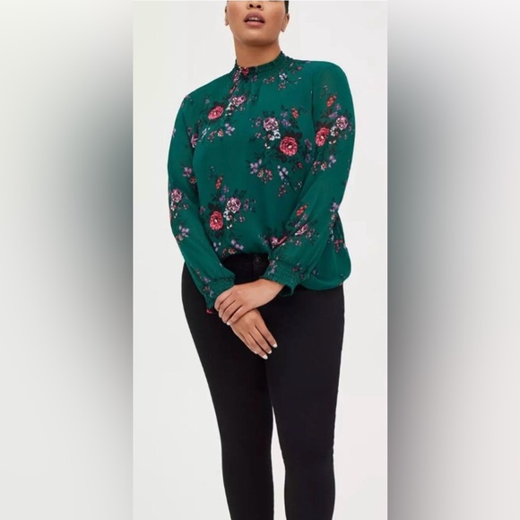 🌺 Torrid 6X Green Floral Top - Picture 4 of 6